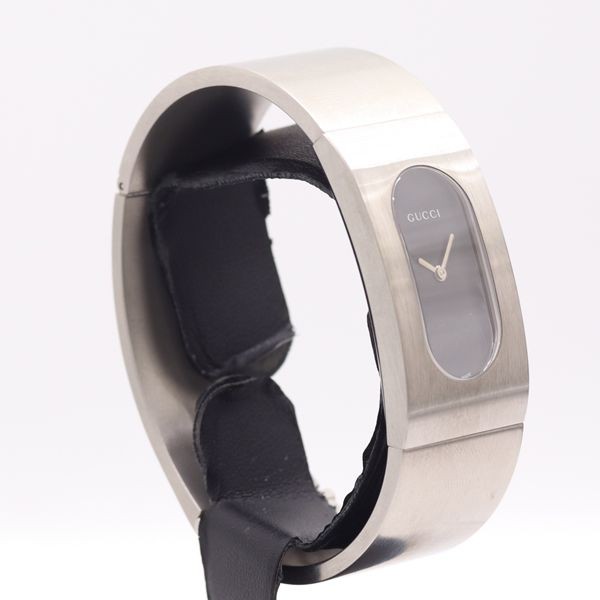 Gucci 2400L Black Dial Bangle Quartz Women’s Watch Box Included Working Japan