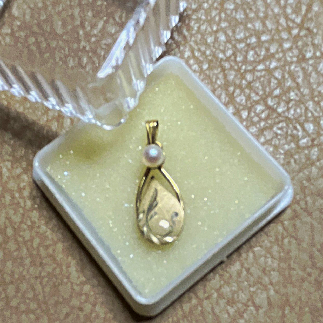 Teardrop DCE Pendant White Round Pearl Accent, 1/20 14k GF