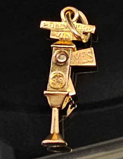 Vintage 14K Gold ~HOLLYWOOD VINE STOP GO YES NO TRAFFIC SIGNAL~ Pendant Charm