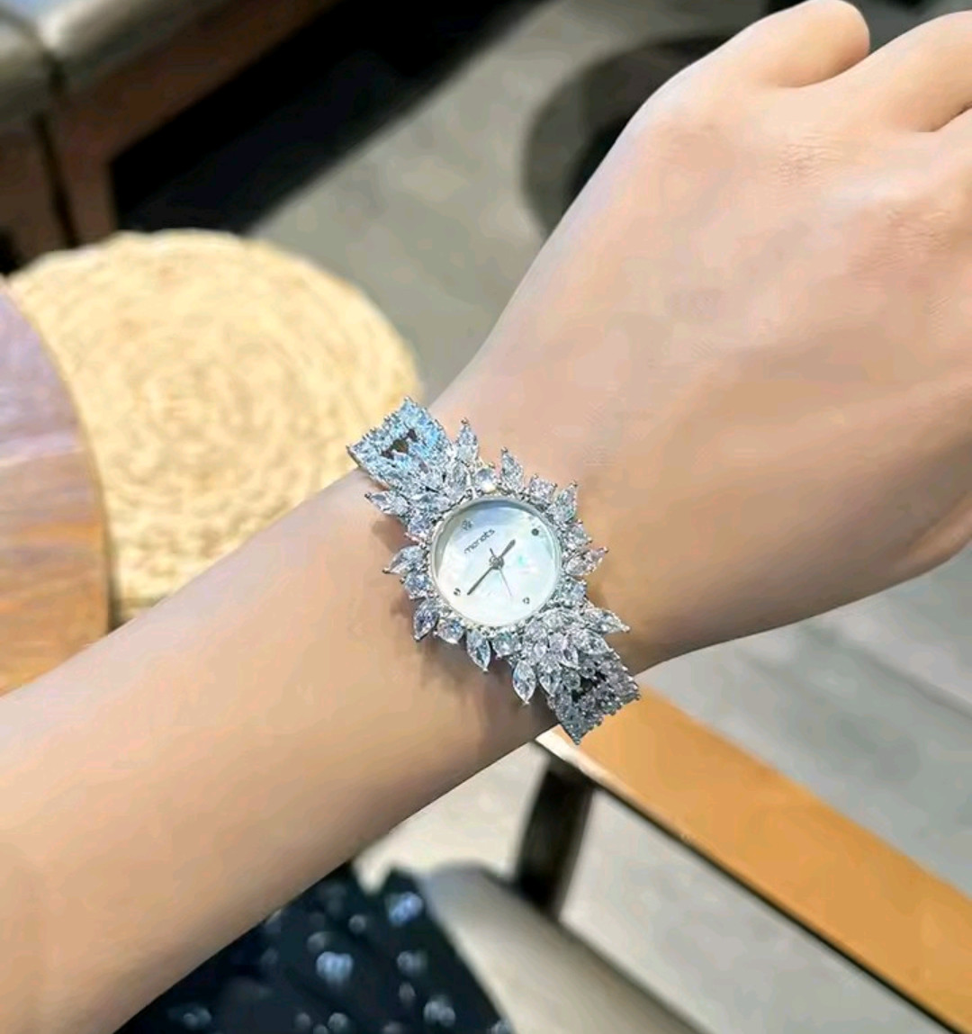 Beautiful Elegant Full Zircon White Luxury Watch for Women Bling Bling