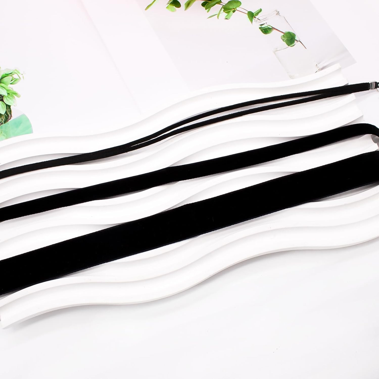 Ronglry 3Pcs Black Choker Necklace for Women Black Velvet Choker Set Layered Bla