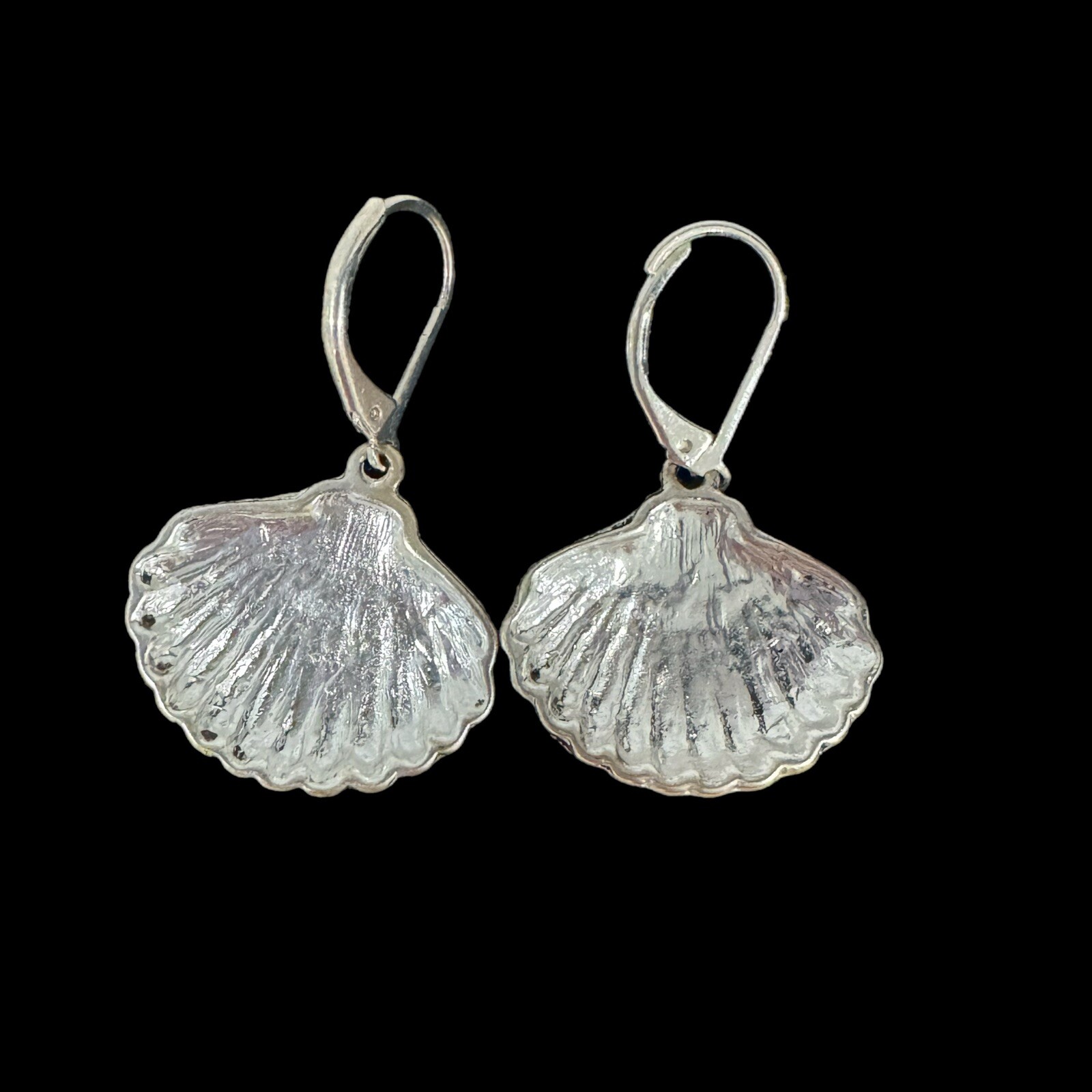 Lot Of 3 Silver Tone Jewelry Pieces Coastal Chic Style Necklace Bangle Earrings