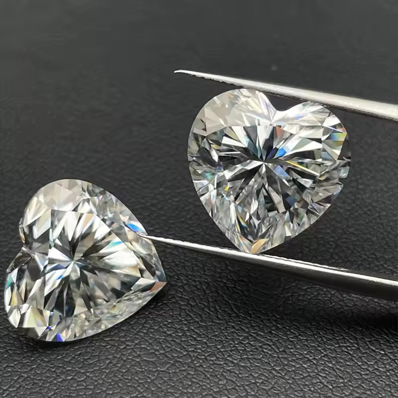Moissanite Heart Cut Loose Stone D Color VVS1 GRA Certified 3mm-14mm 0.1CT-10CT