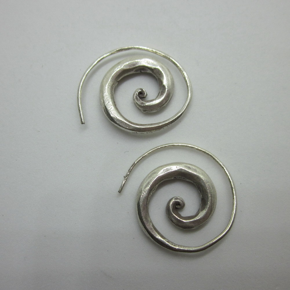 Orecchini d’argento Hill Tribe Fine Sterling Silver Earrings Spiral Hammered Lux