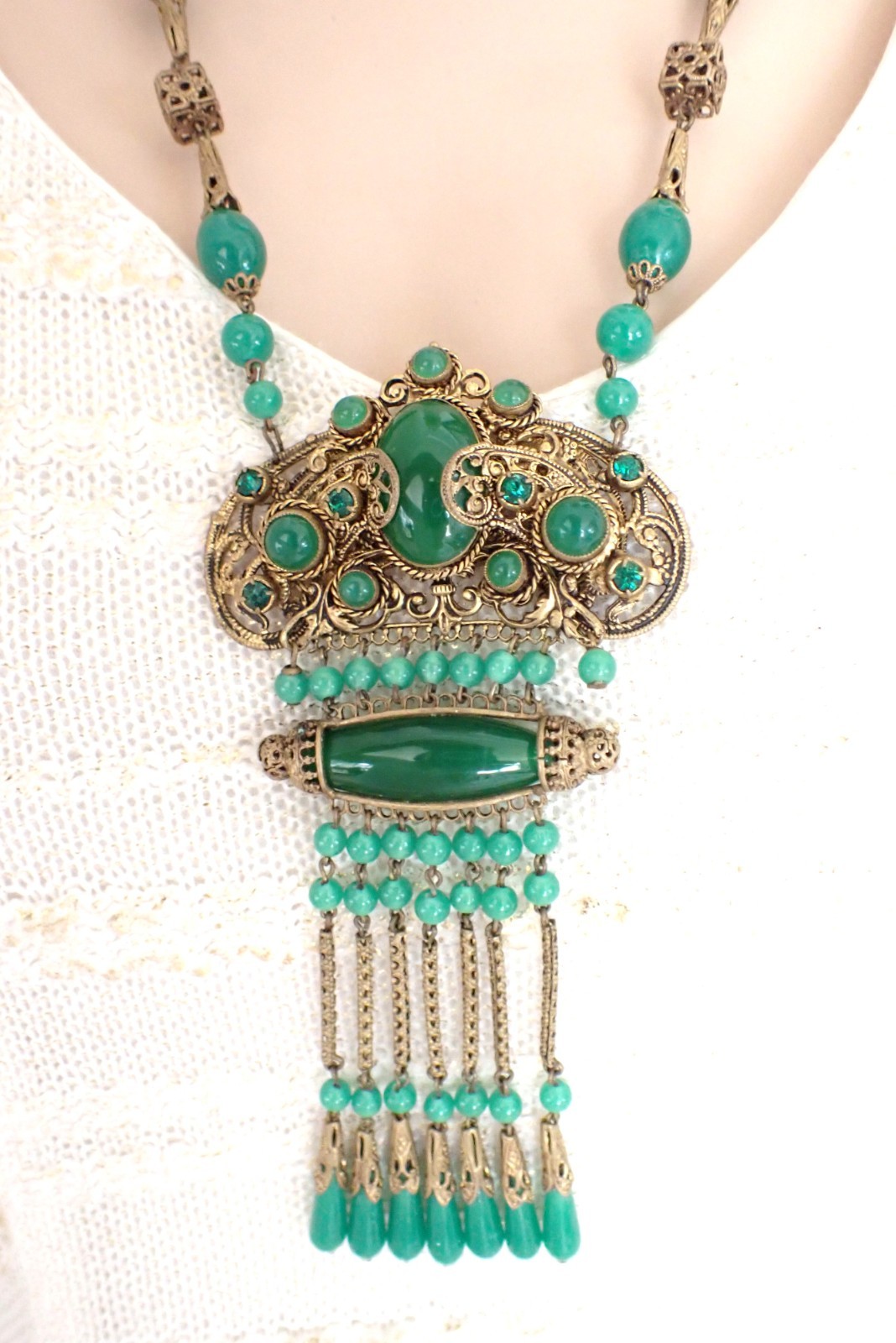 Art Deco Neiger Bros Czech Green Chrysoprase Glass Filigree Pendant Necklace