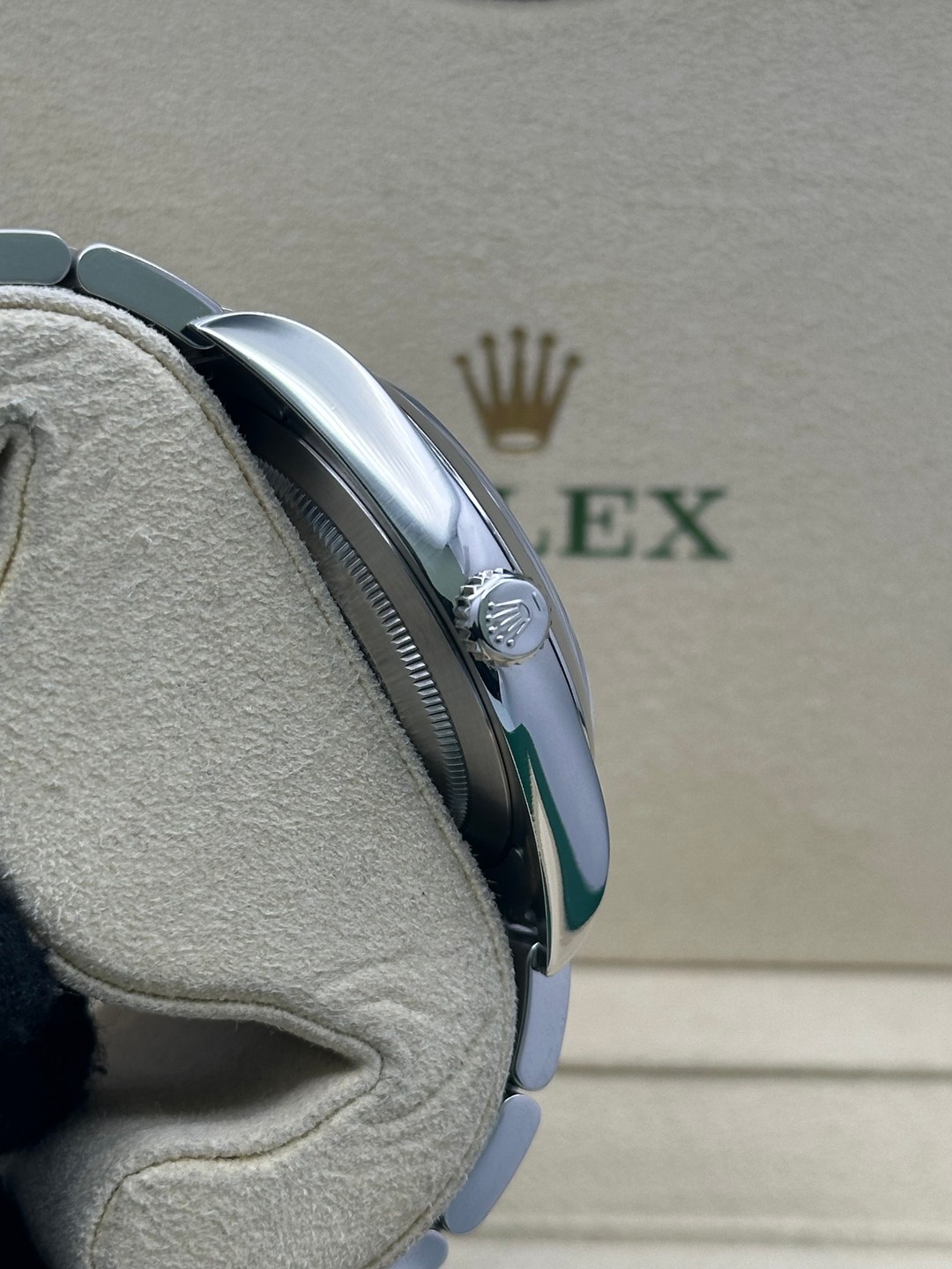 Rolex 114300 Grape Dial 39mm