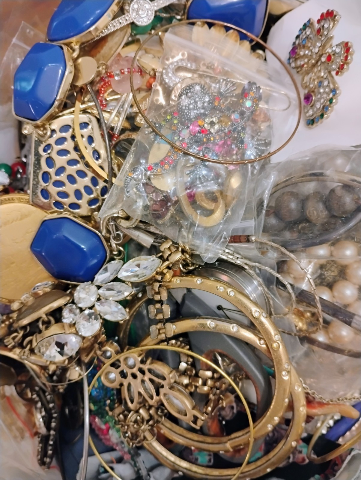 3 Lbs Pound Unsorted Bundle Lot Box Vintage NWT Junk Wearable Resale Tangled In