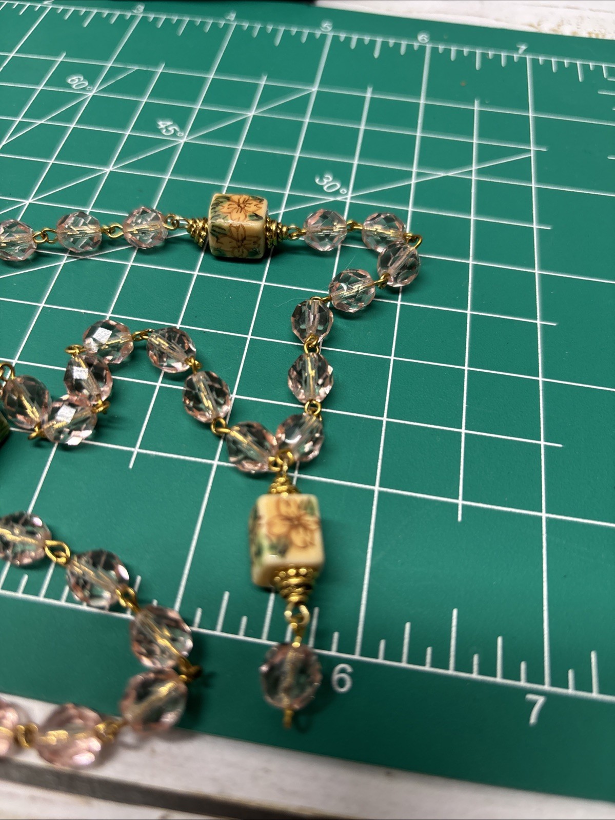 Unsigned Pink And Floral Chines Glass Beaded Gold Tone Hook Closure 16” Necklace