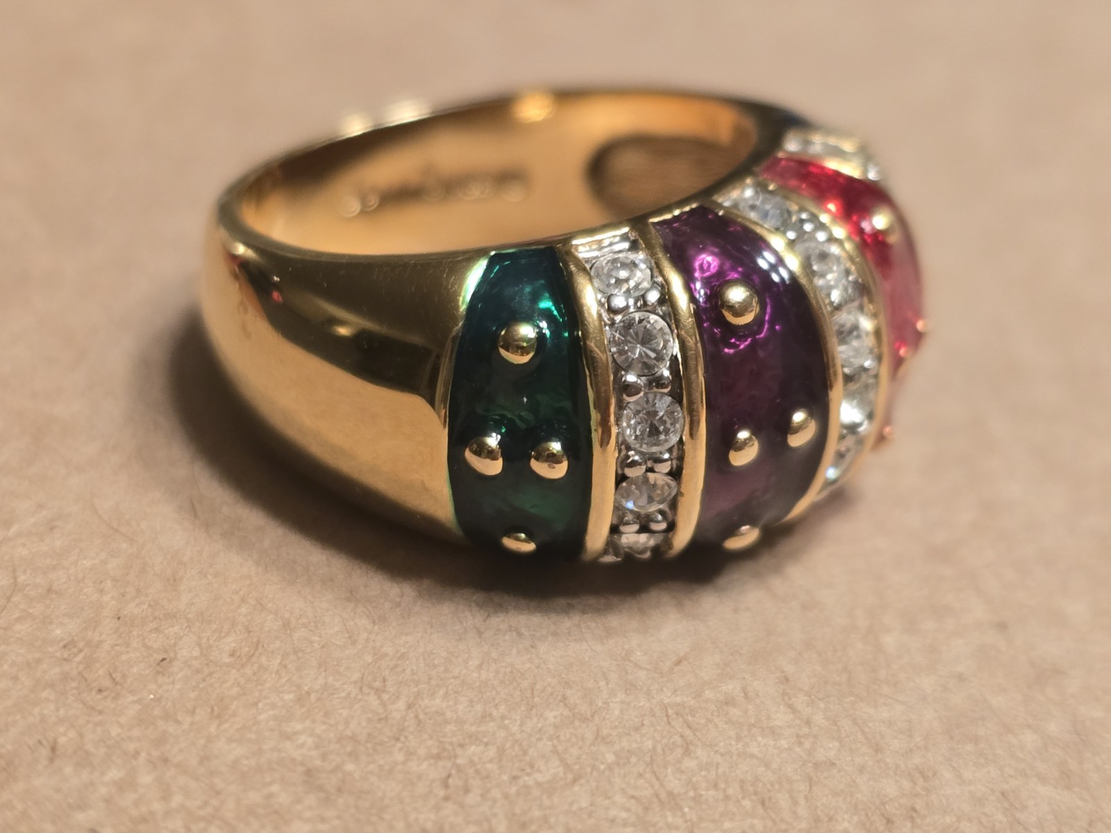 Vintage Joan Rivers Enamel and Rhinestone Ring Size 8 Rare SEE DESCRIPTION
