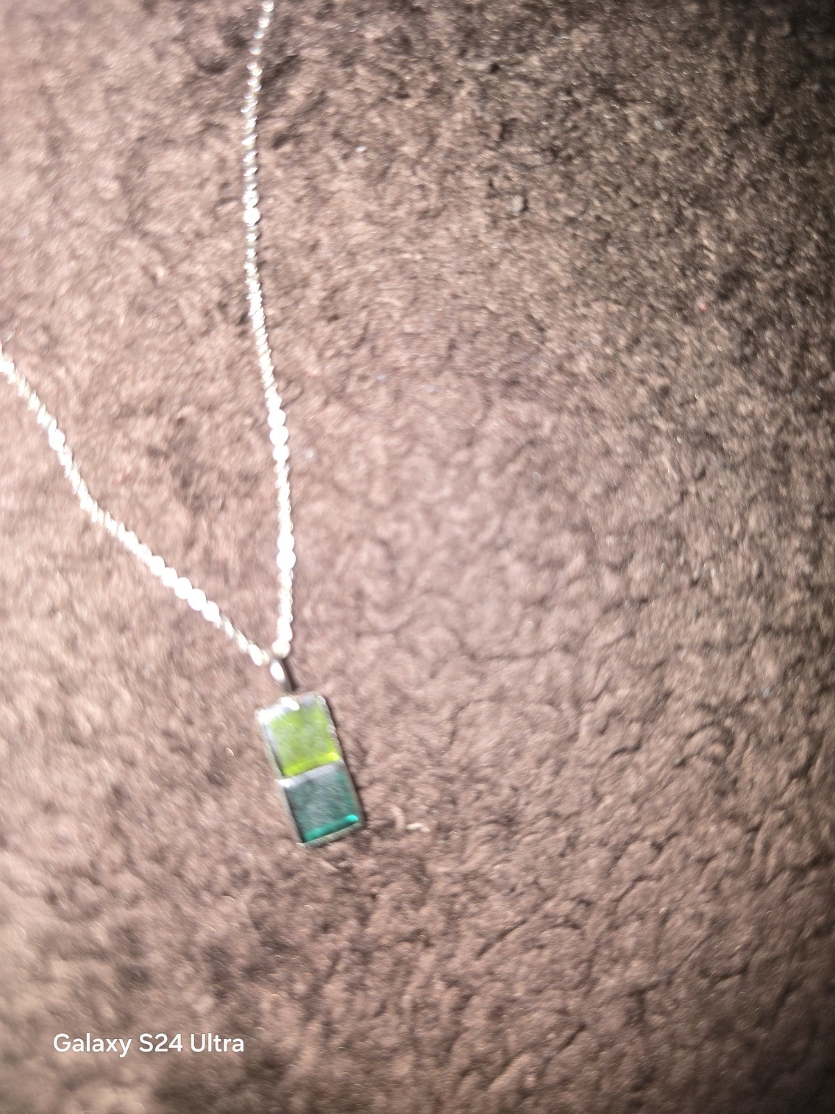 Emerald Green 14k Pendent Necklace Lace Looks Like 18 inch