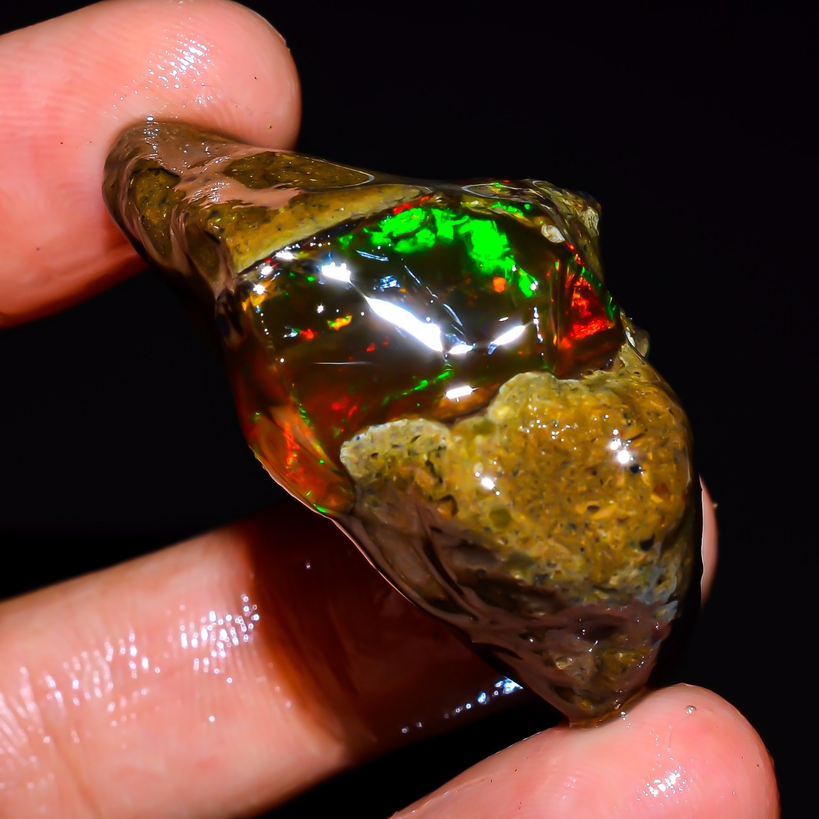 79.50 Ct Fire Opal Ethiopian Natural Oil Rough Gemstone For Jewelry 37x29x19 mm