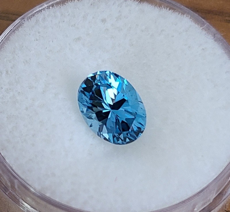 Blue Topaz 1.58 Ct Oval Natural Swiss Blue Topaz 8 X 6 mm Loose Stone Gemstone