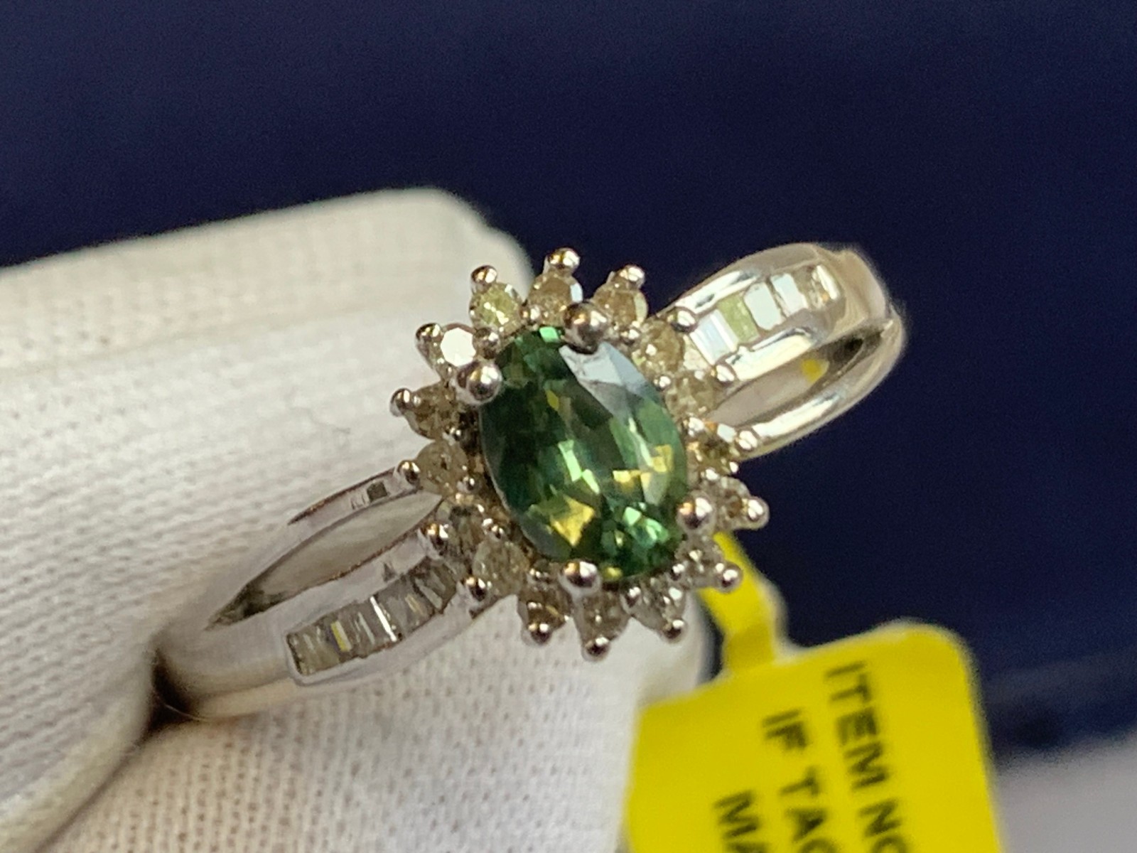 Sterling Silver Diamond Ring 3.24g Fine Jewelry Size 7 Band Green Stone *READ*