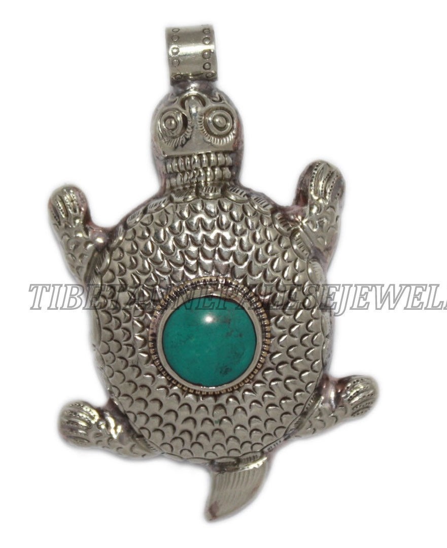 Turquoise pendant Turtle Pendant Animal Pendant Tibetan Pendant Nepalese Pendant