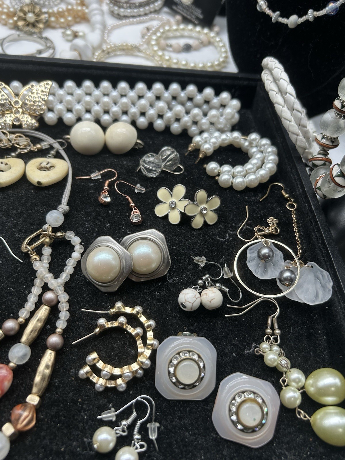 Vntg to Now Pearl Inspired Jewelry Lot All Wearable 8+ Lbs, 147 Pc #314