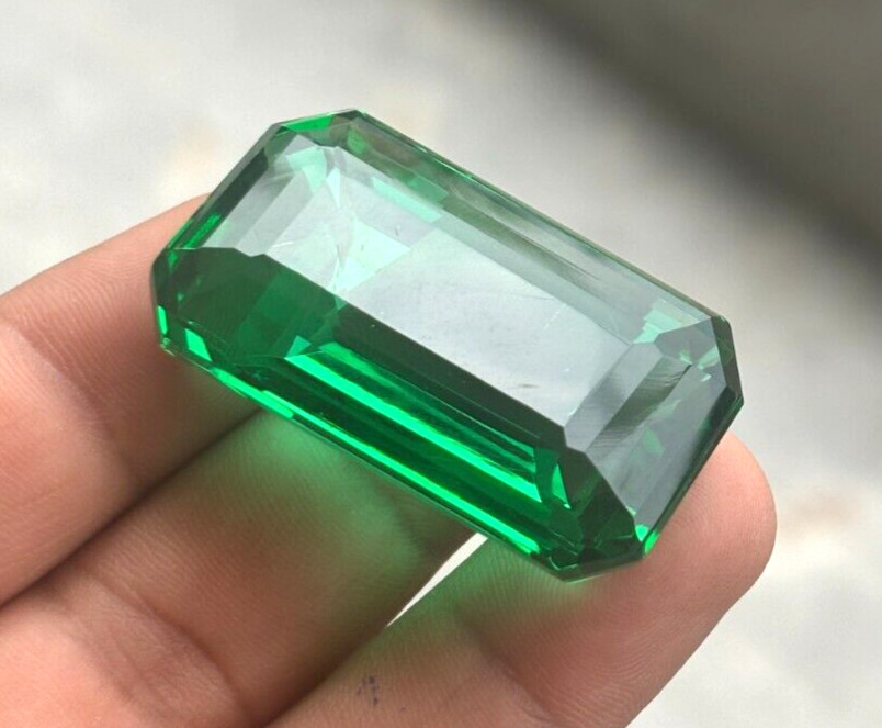 Natural Colombian 155 Cts Rich Green Emerald Shape Loose Certified Gemstone