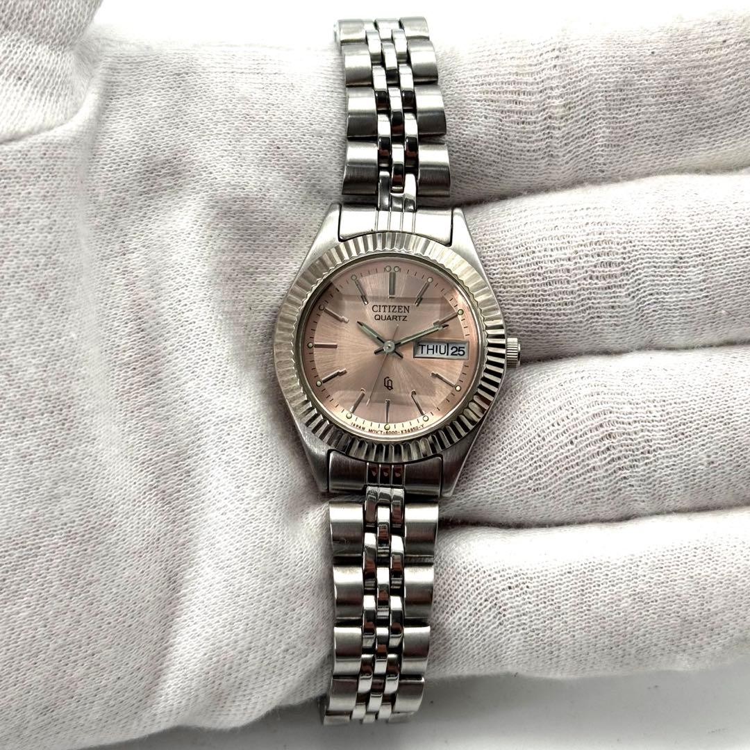 Mint condition, fully functional CITIZEN quartz watch with new battery, day/date