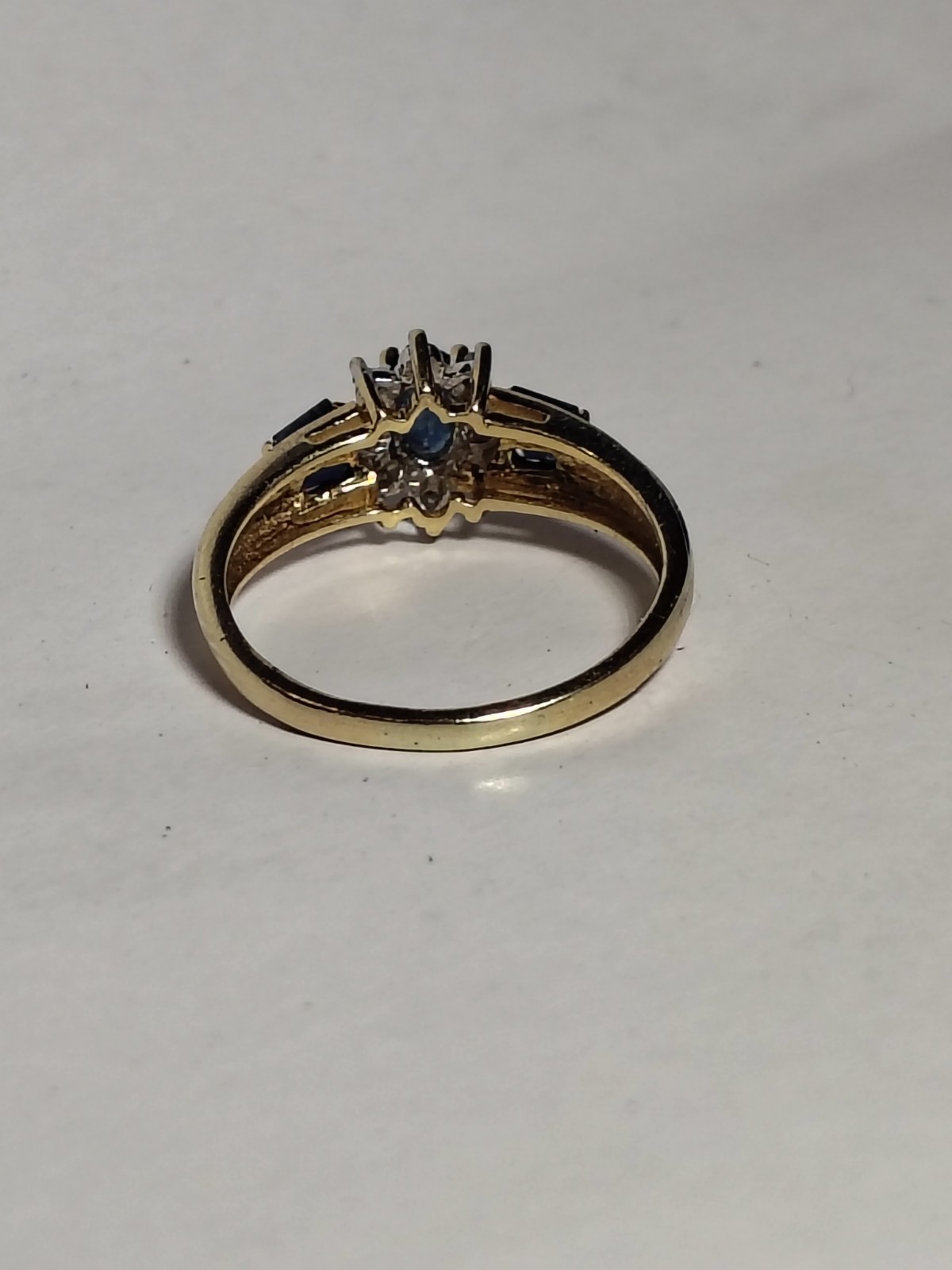 10k Gold Ring w/Blue Sapphires And Diamonds. Size 6.5