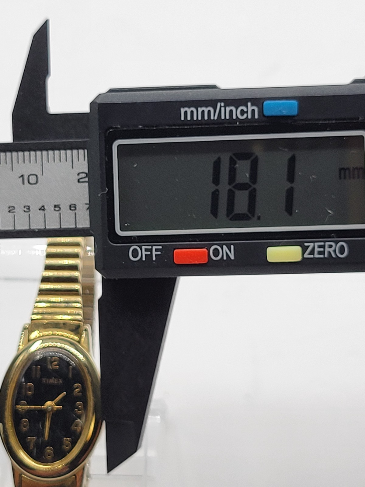 Vintage Timex Watch Womens mm Oval Face Gold Tone New Battery