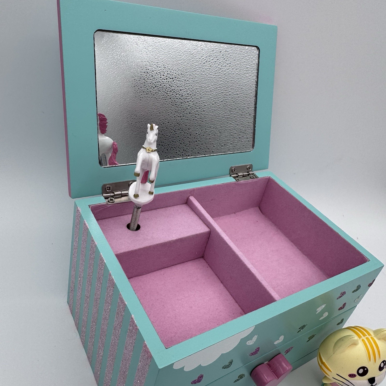 Girl’s Jewelry Music Box with Drawer & Dancing Unicorn To “Over the Rainbow” Toy