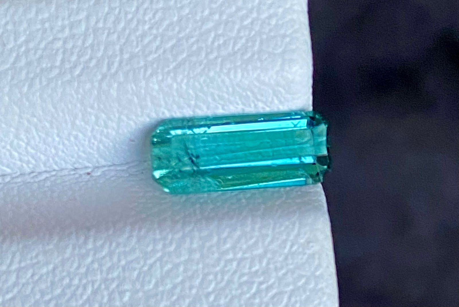 1.25 Carats Natural Indicolite Tourmaline Losse Gemstone Afghanistan.