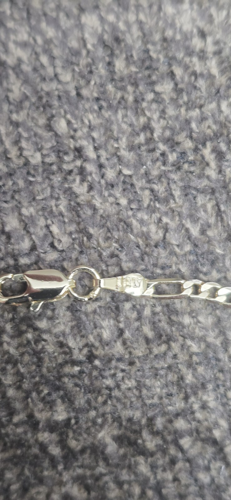 Italian 18K Yellow Gold Figaro Chain Necklace w/ Lobster Clasp 18in 2.5mm Wide
