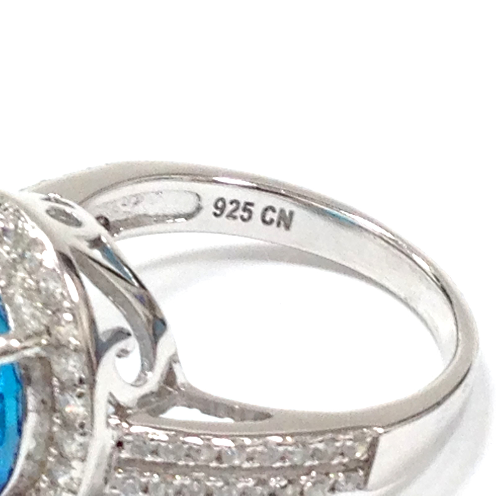 FZN Fuzion Creations 925 Sterling Silver Round Blue Stone Ring Size 7.75 Jewelry
