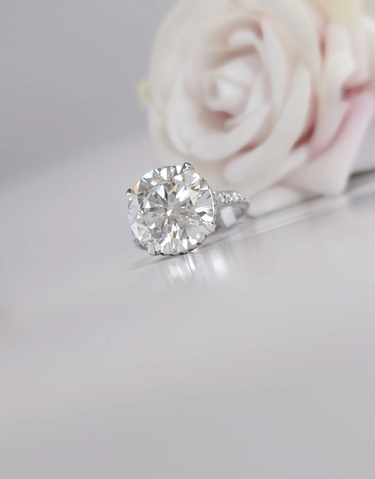 Round Cut Halo Engagement Ring IGI 8CT Lab-Grown Diamond 14k White Gold Wedding