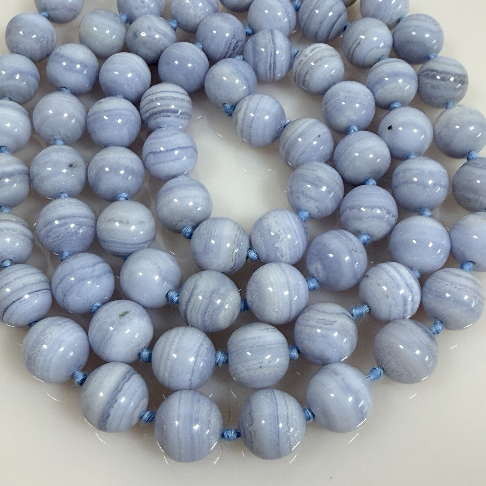 Vintage Blue Lace Agate Beaded Necklace 31″ Endless Strand Hand Knotted 9.7 mm