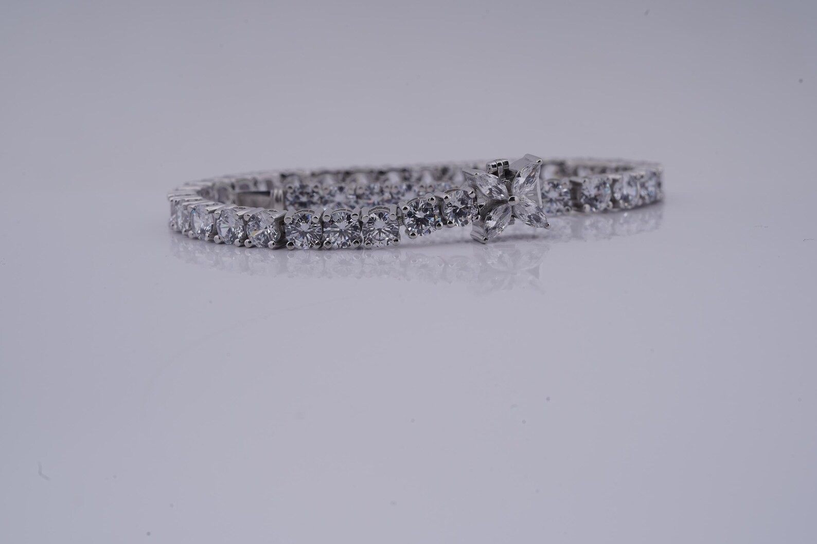 12CT Round 4mm Moissanite Womens Tennis Bracelet 14K White Gold Plated 7.5 Inch