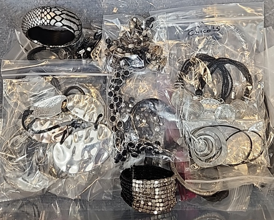 Jewelry Wearable Black & Silver Collection 5 Lbs Lot #3788 See Description