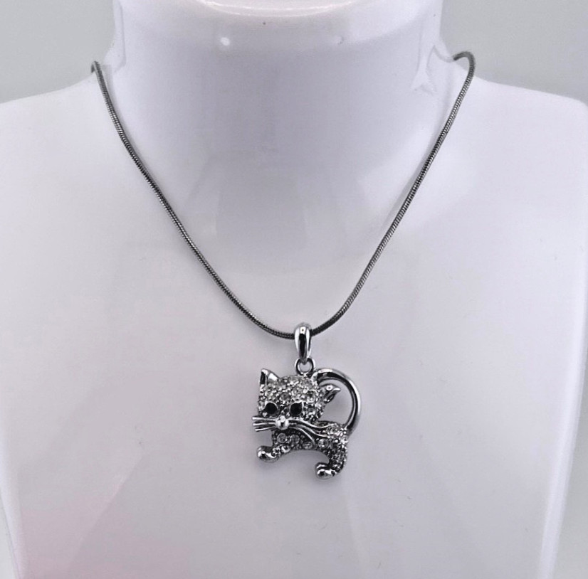Silver toned Cat pave set with Clear Rhinestones and Dark Stone Eyes Snake Chain