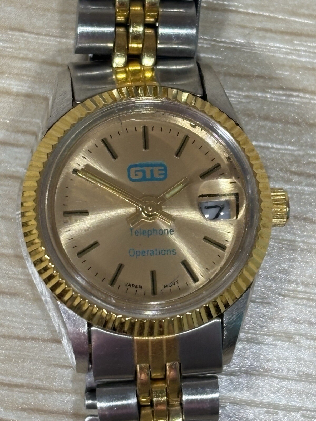 Vintage GTE General Telephone Electronics Employee Gift Wrist Watch VHTF