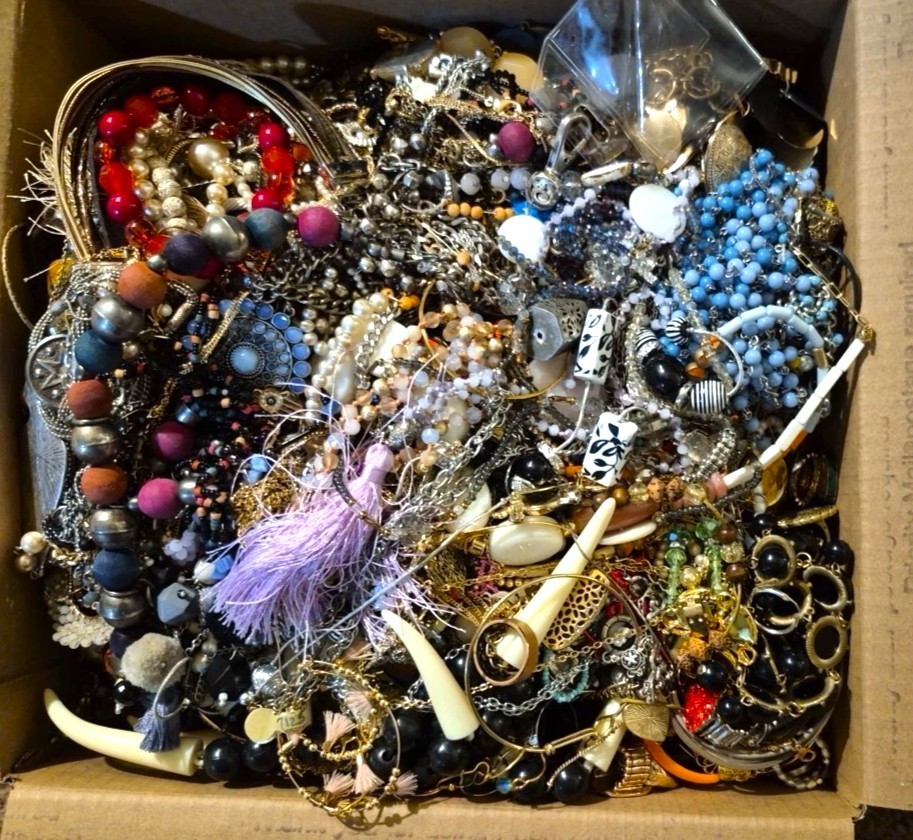 3 Lbs Pounds Unsorted Huge Lot Jewelry Vintage Now Junk Art Craft Treasure Fun