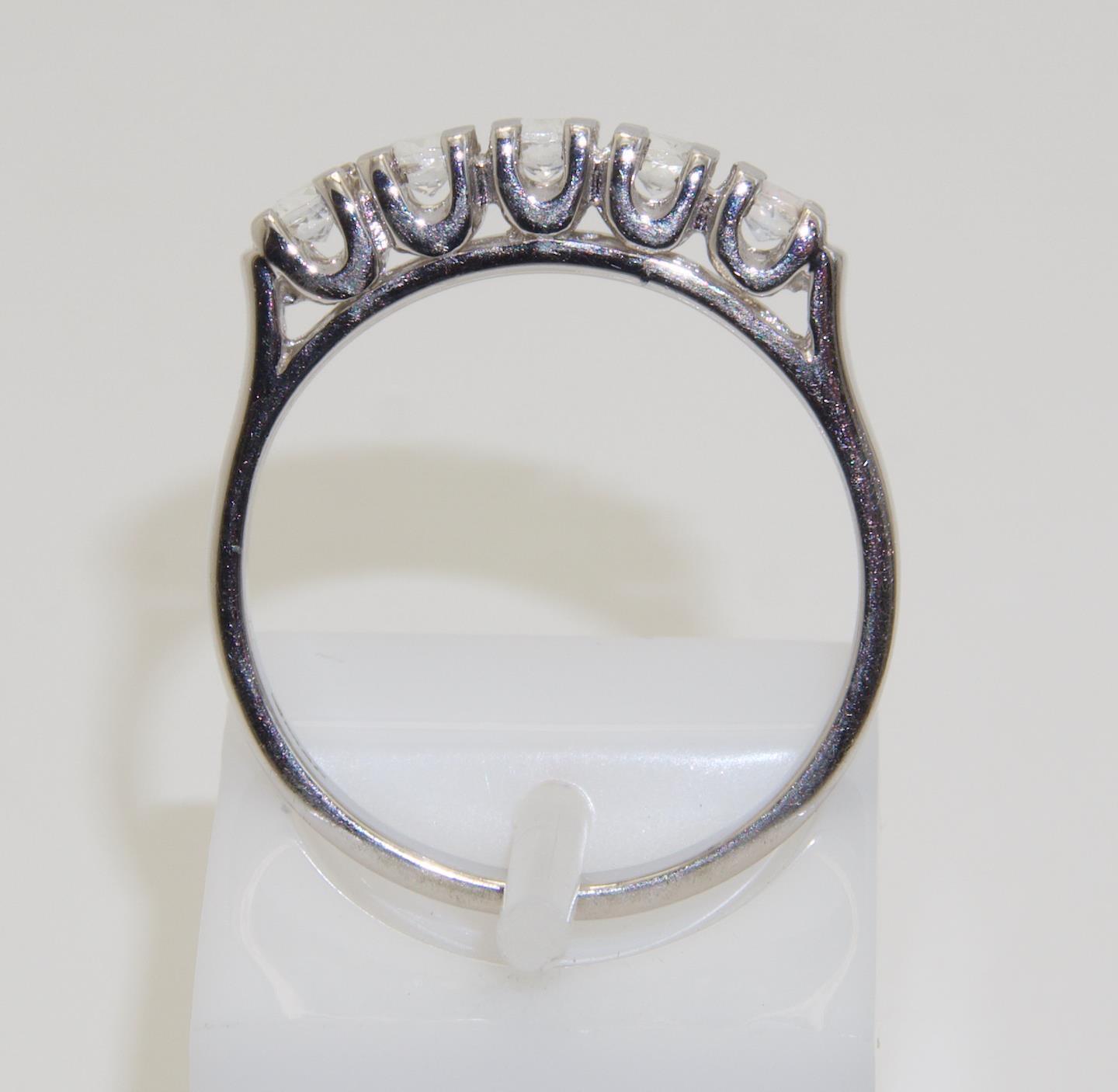 9carat 9k White Gold Sri Lankan Rainbow Moonstone Ring Size UK-M 1/2 US-6 1/4