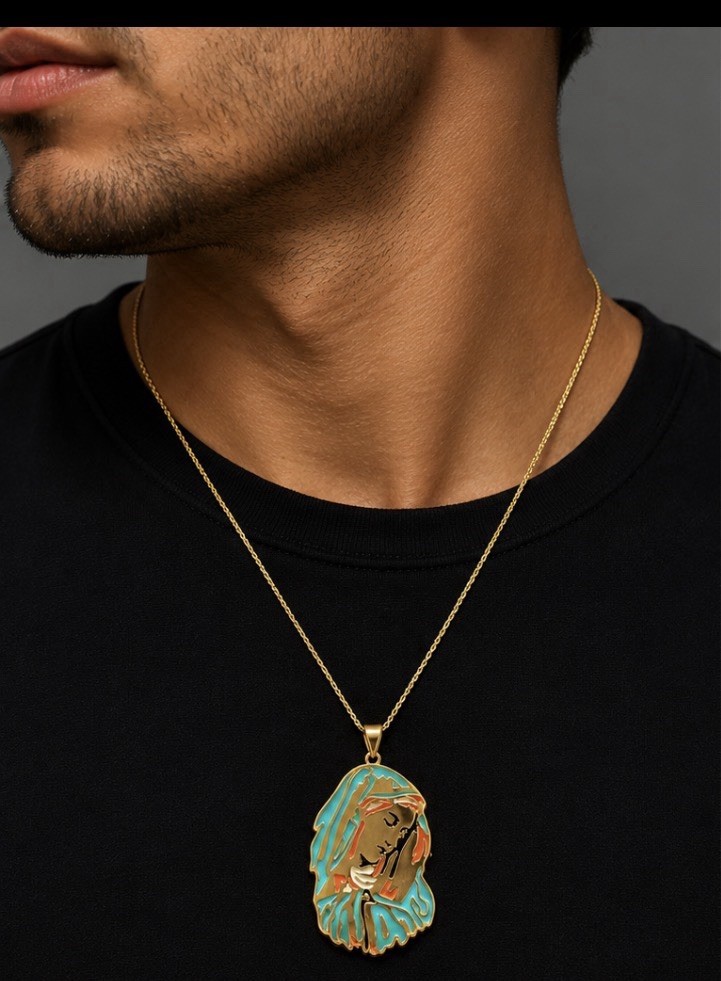 Elegant Gold Ton none tarnished none fade st. Mary Necklace Turquoise
