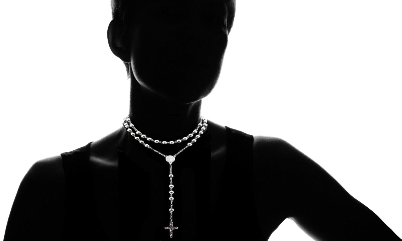 18K White Gold Plated 24″ Diamond Cut Rosary Jesus Cross Charm Necklace