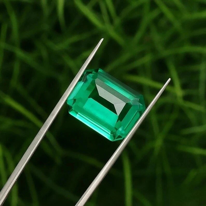 AAA 9.46 Ct Flawless Lab-Created Green Emerald Cut Certified Loose Gemstone