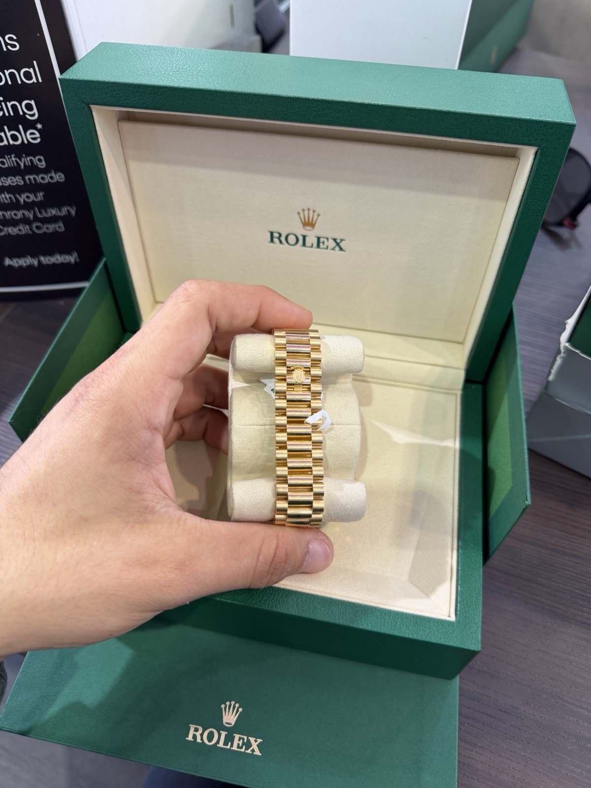 Rolex Day-Date President 40 18k Yellow Gold ‘Money Green’ Dial 228238 FULL SET!!