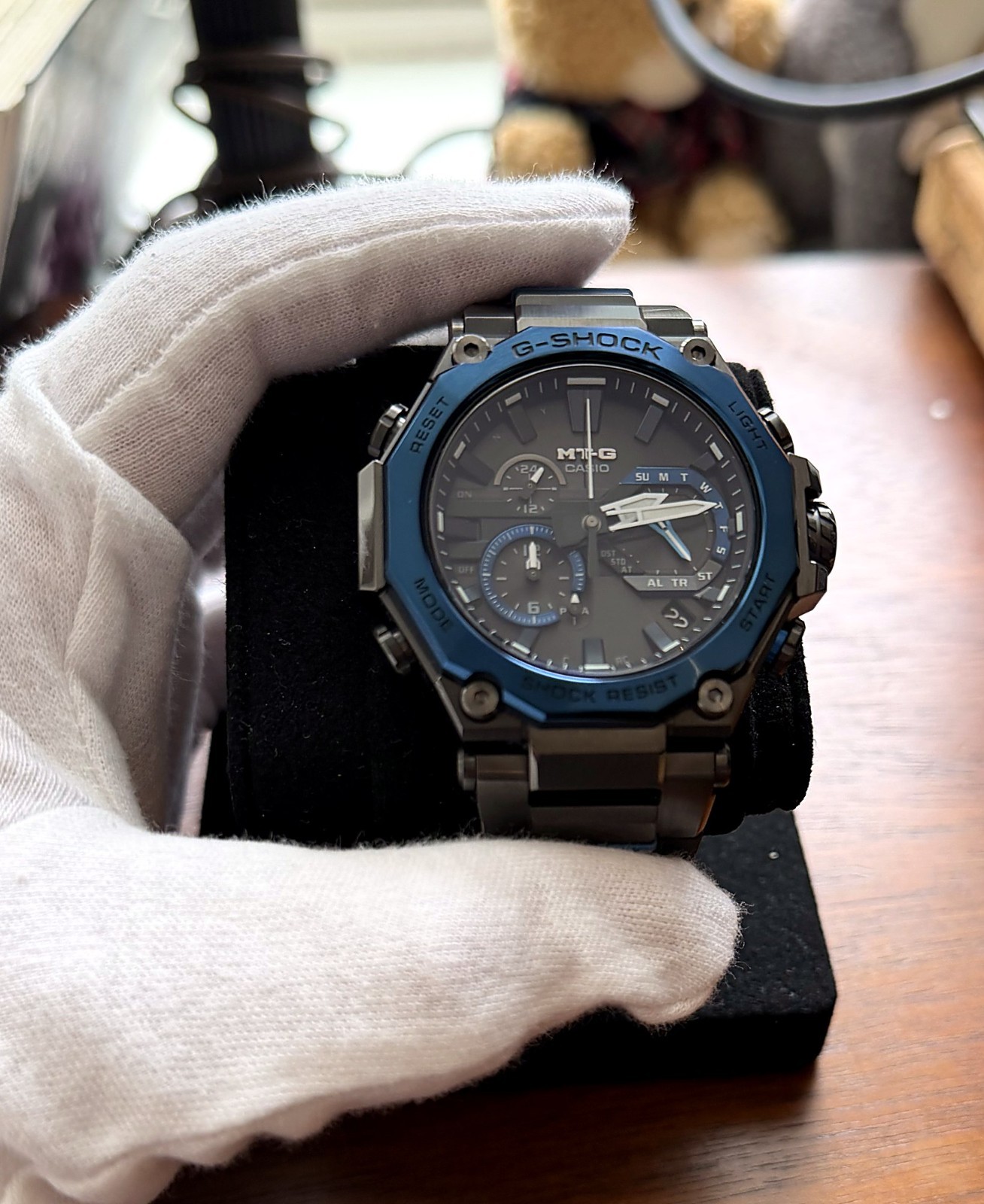 Casio MT-G MTG-B2000 Black/blue accents Tough Solar Bluetooth Radio JDM Unused
