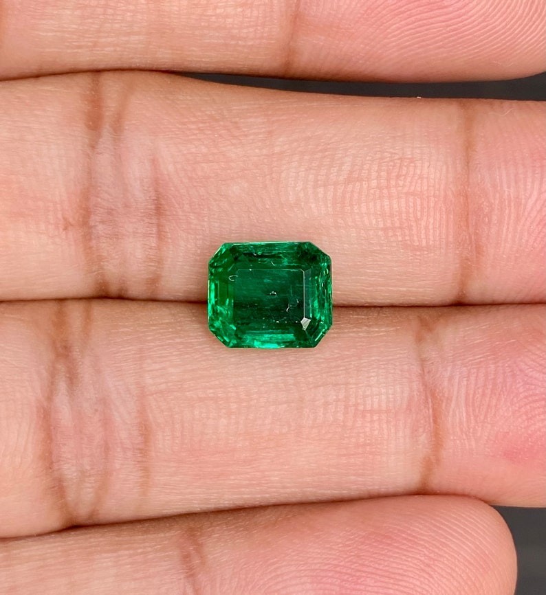 Natural Colombian Green Emerald 4.55 Ct GIE Certified Emerald Cut Loose Gemstone