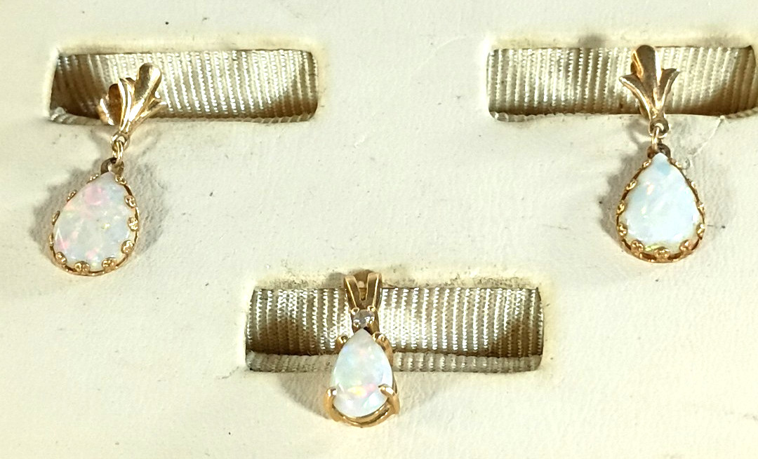 Vintage 14K Gold Opal Earrings & Pendant Set Natural White Fire Opal Mexico