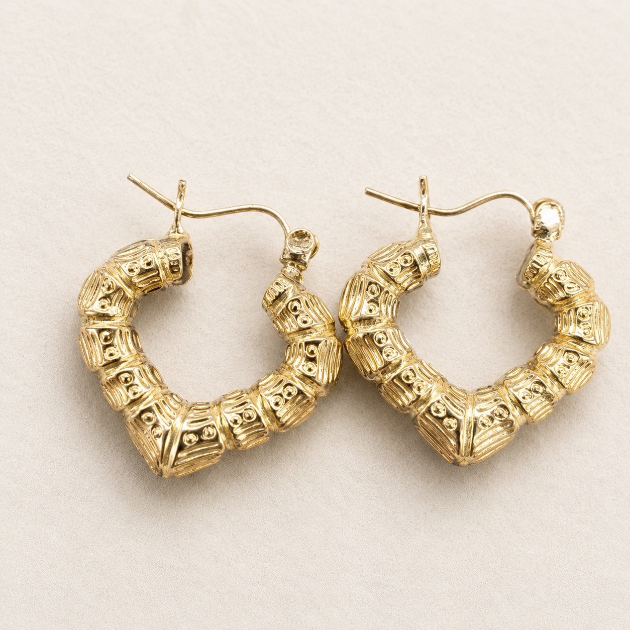 10k Heart shaped hoops