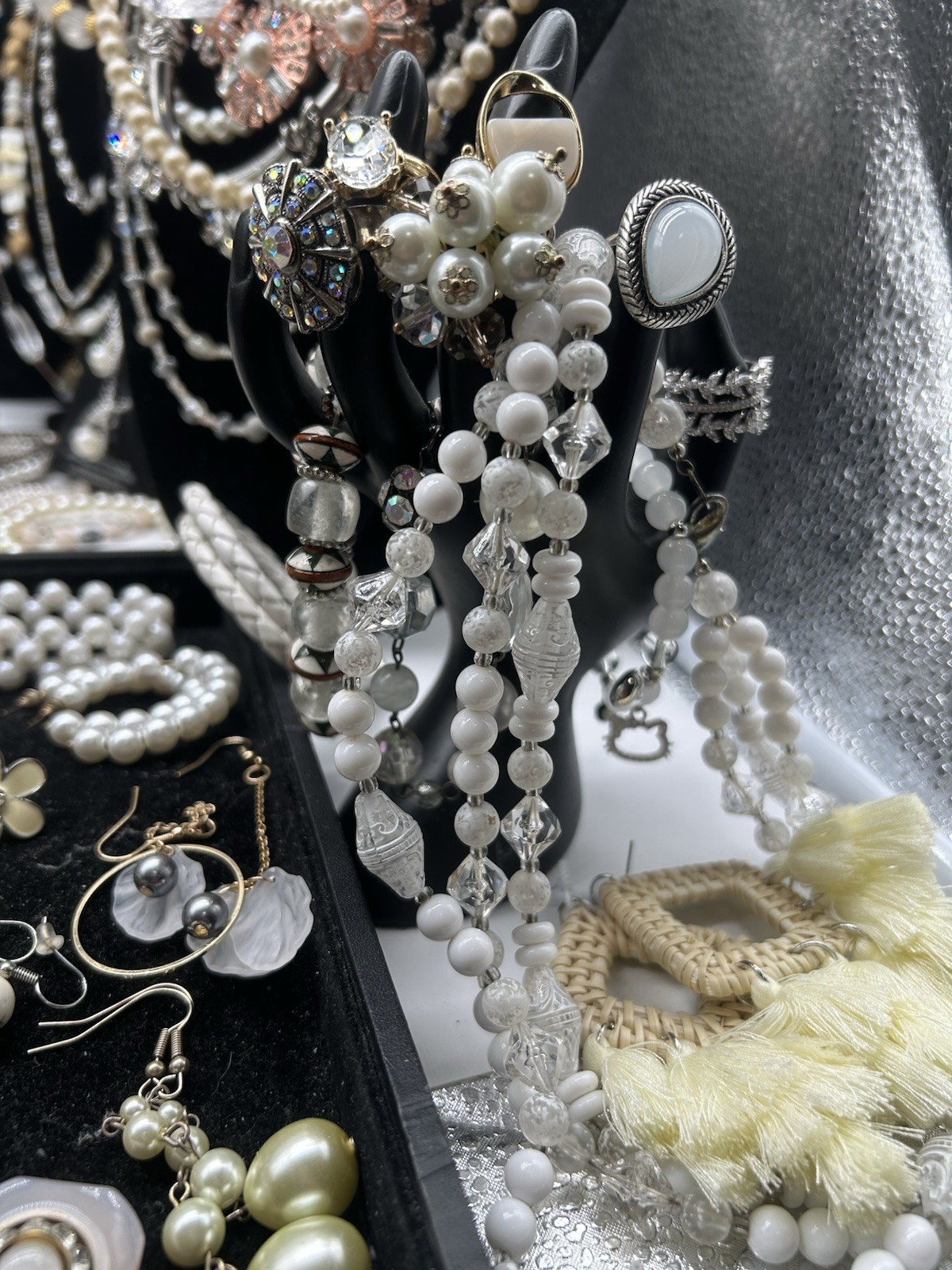 Vntg to Now Pearl Inspired Jewelry Lot All Wearable 8+ Lbs, 147 Pc #314