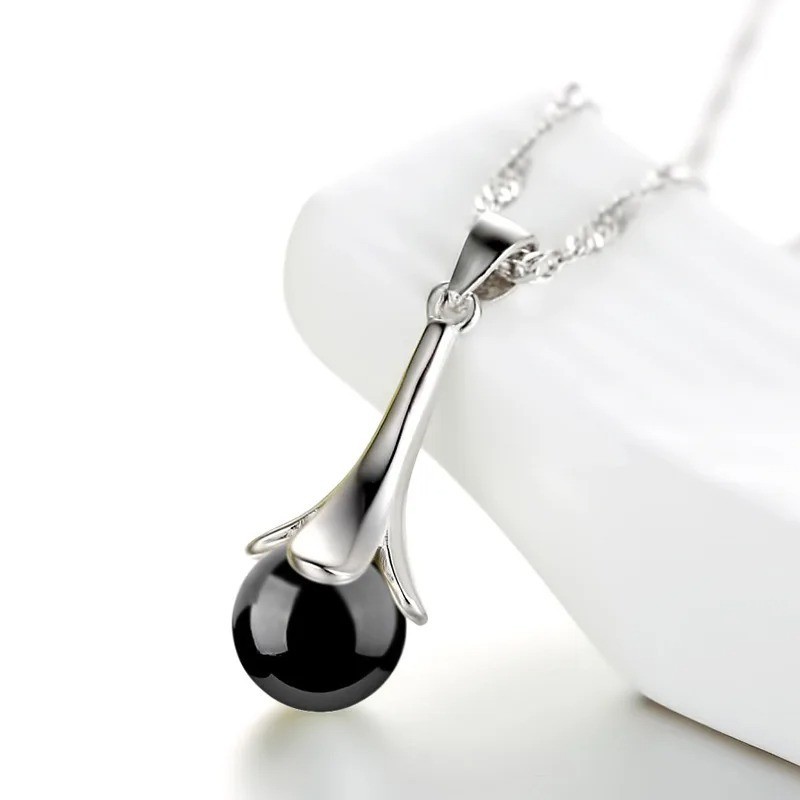 Minimalist Black Red Agate Pendant Necklace – Elegant Alloy Jewelry Gift for Her