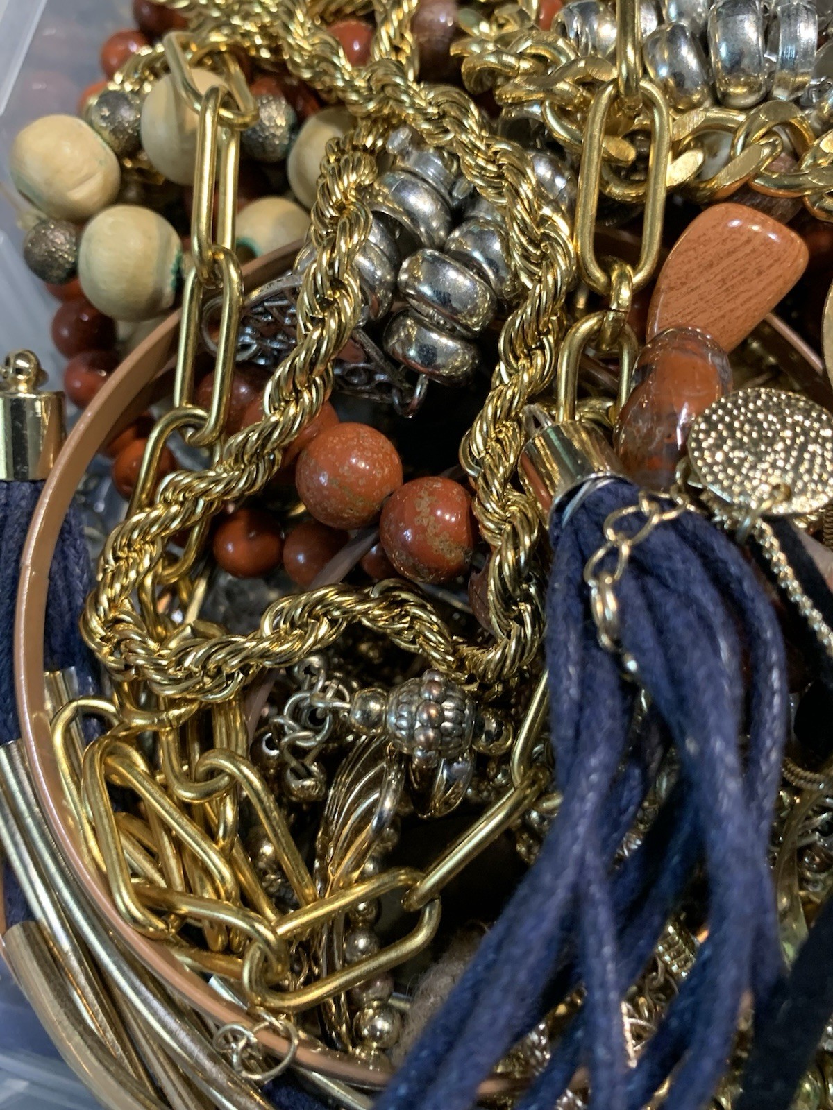 Lot 2 Lbs Jewelry Bracelets Necklaces Earrings Rings None Broken