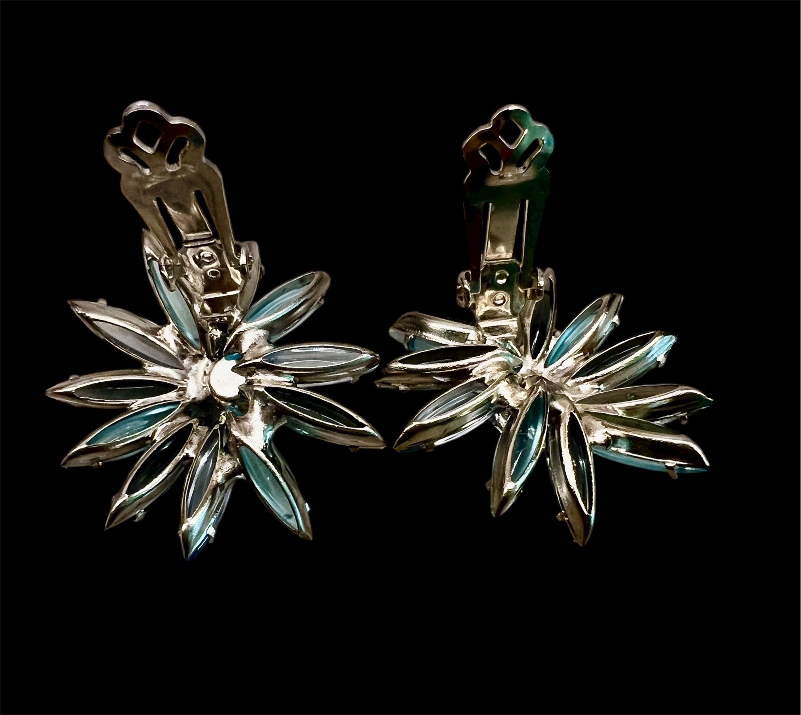 Vintage SCHREINER Unsigned Flower Blue Navettes Rhinestone Brooch & Earrings
