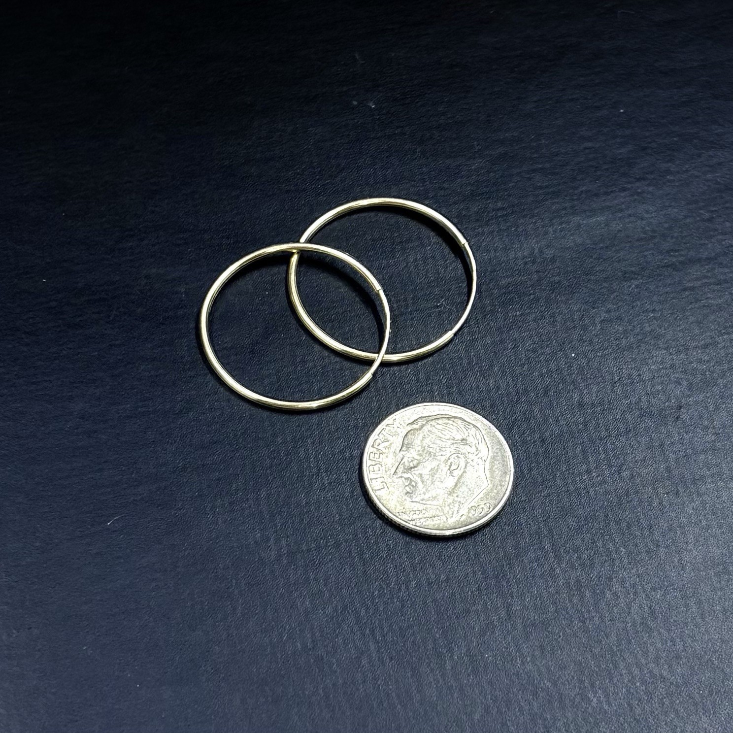 14k Gold Hoop Earrings Endless Closure High Polish Lightweight 24mm