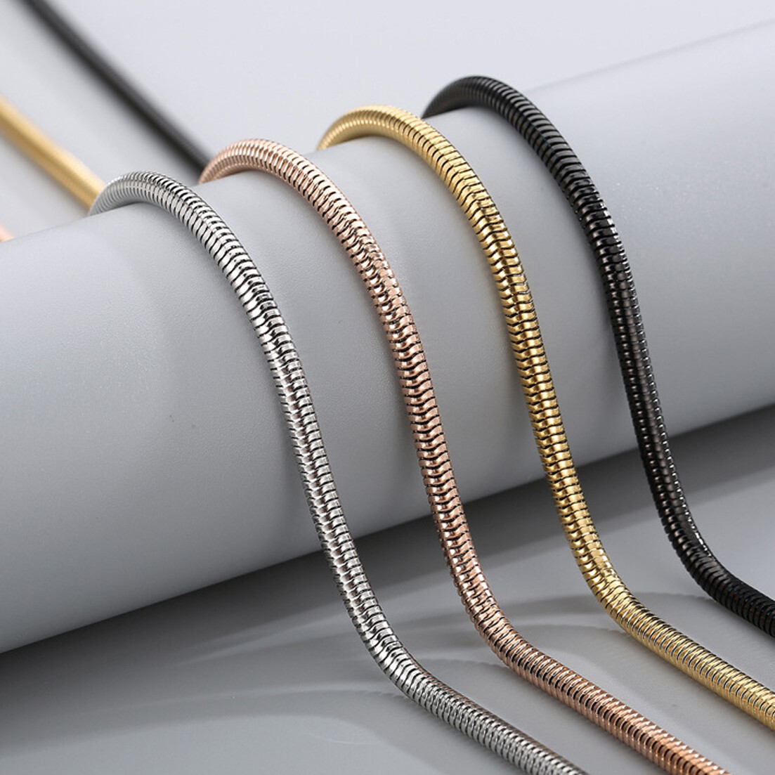2.5-6mm Hot 316L Stainless Steel Men Women Round Snake Chain Necklace 20″22″24″