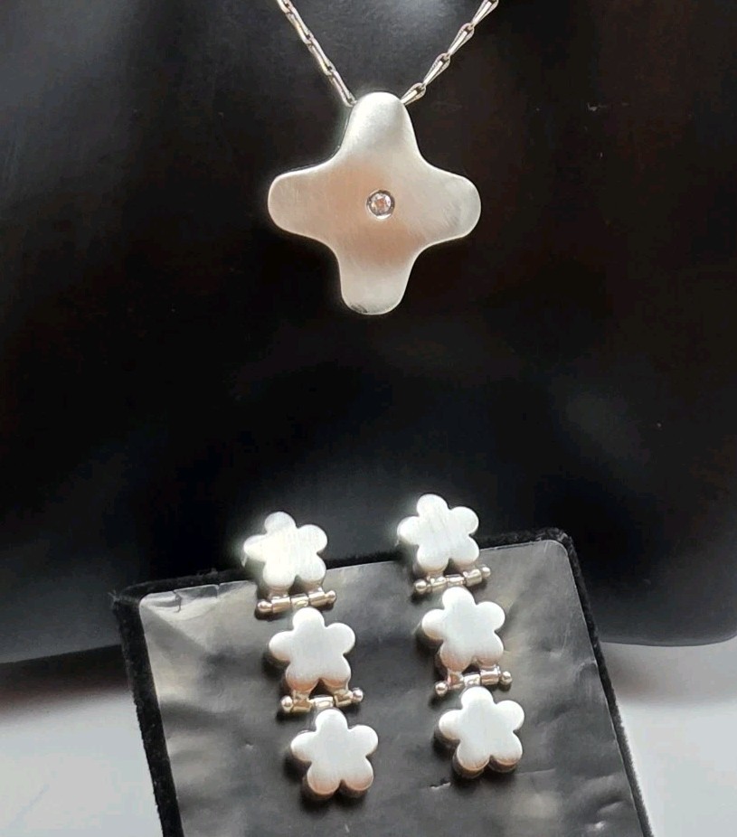 Italian 925 Sterling Silver Floral Necklace & Earrings Set Satin Brushed Modern